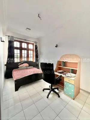 16 Perches - Furnished House for Rent HL52382