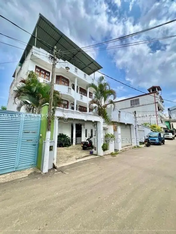 16 Perches - Furnished House for Rent HL52382