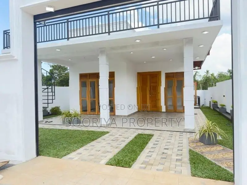 Uncommon Spacious Brand New House for Sale in Piliyandala