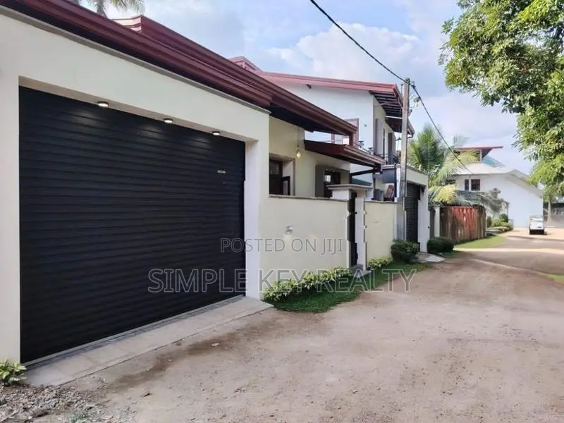 Kottawa Brand new Single stored house for sale