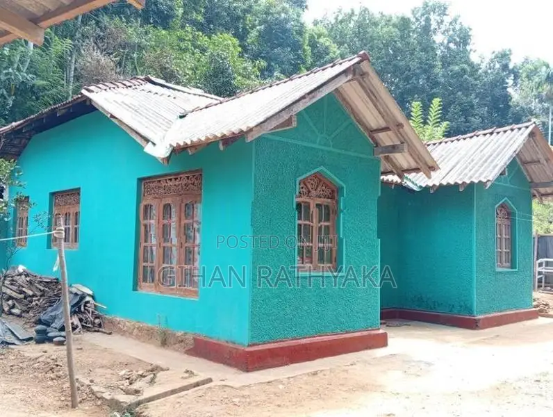බදුල්ල , කන්දෙගෙදර නගරයේ අගනා නිවසක් විකිණීමට .