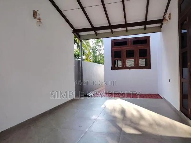 Kottawa Brand new Single stored house for sale