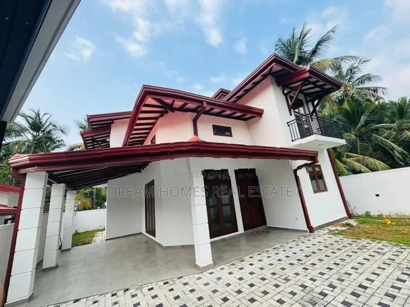 Stunning New House for Sale in Athurugiriya