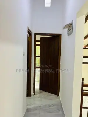 Stunning New House for Sale in Athurugiriya