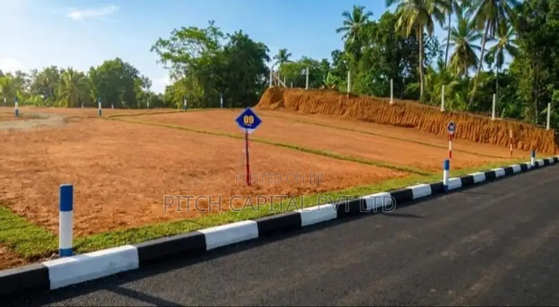 Kalutara Town Near 5 Minutes Land Plots for Sale