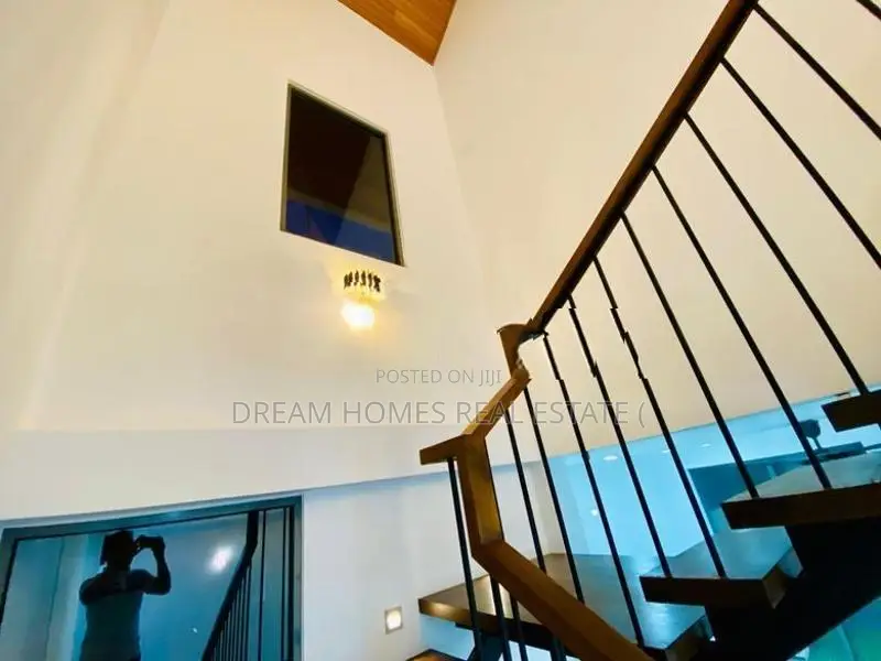 2-Storey Home for Sale – Athurugiriya