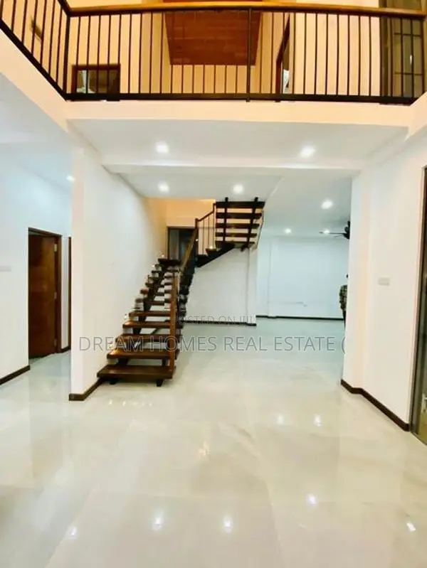 2-Storey Home for Sale – Athurugiriya