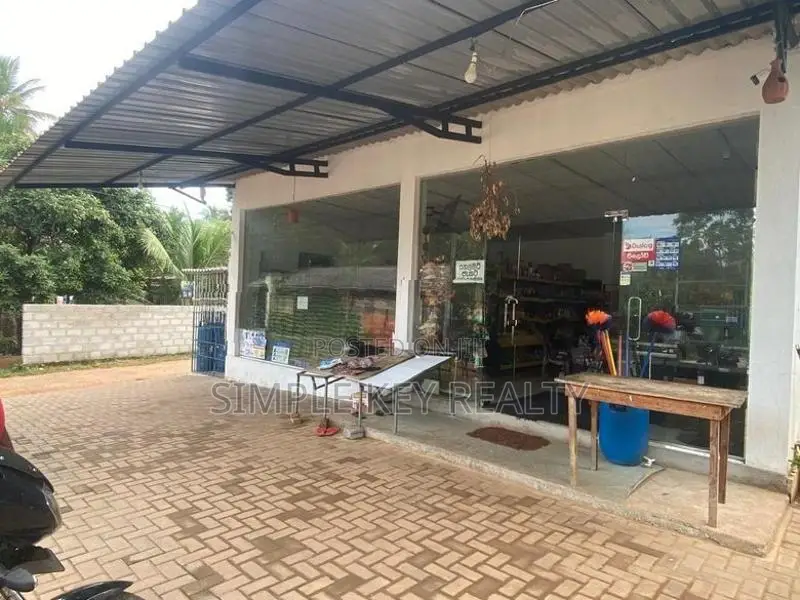 Homagama Megoda Commercial Shop for Rent
