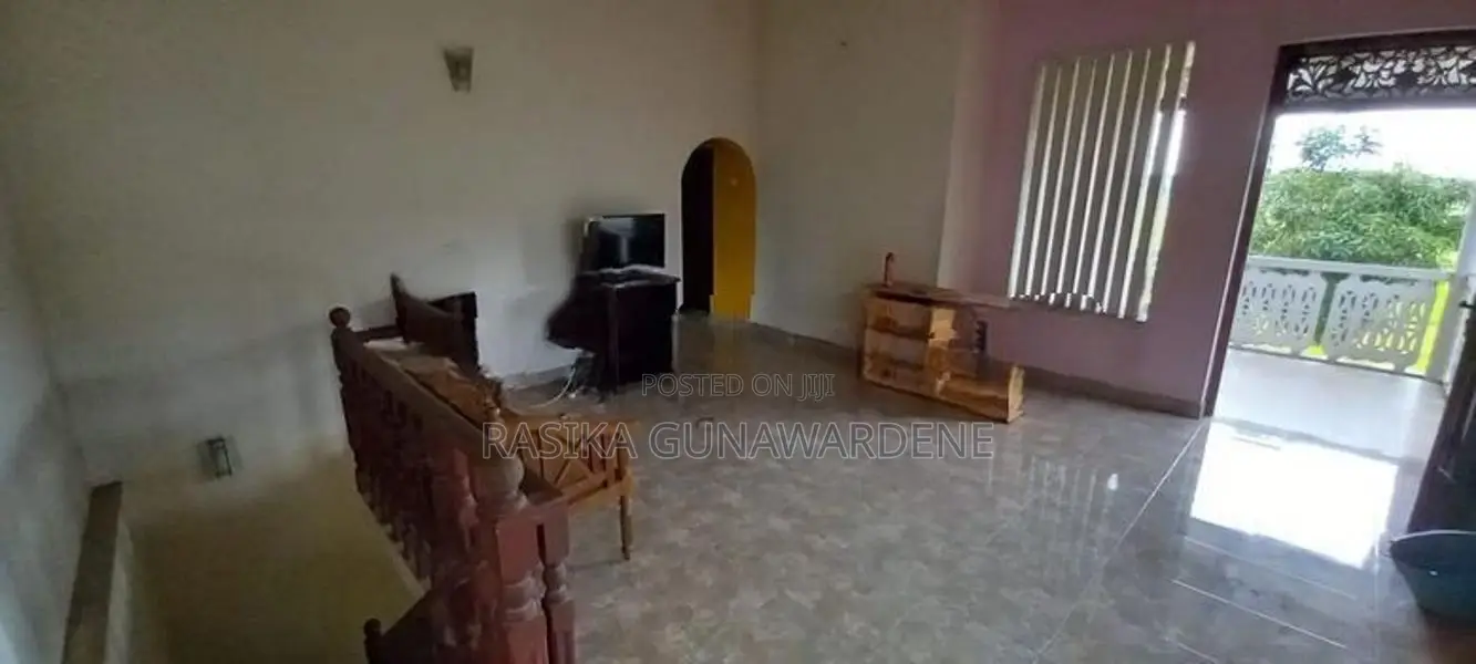 2 Story for Rent in Gampaha City