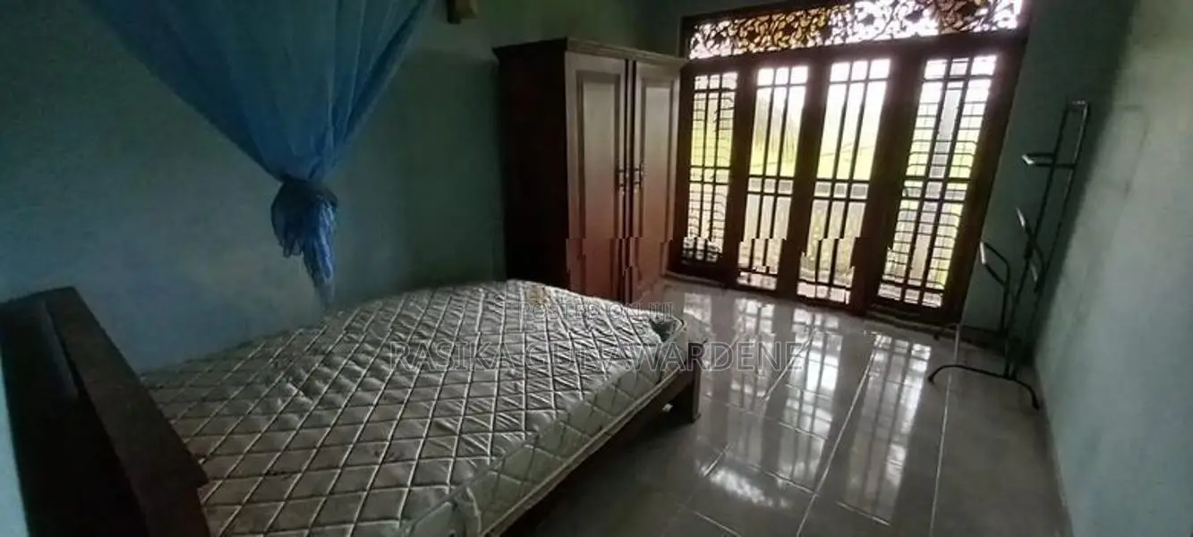 2 Story for Rent in Gampaha City