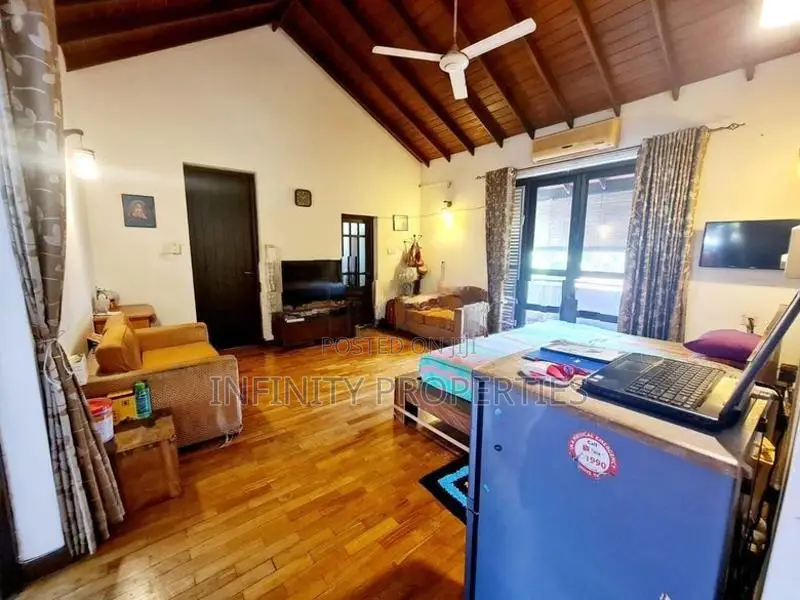 (AF081) Luxury House for sale Ambuldeniya Nugegoda