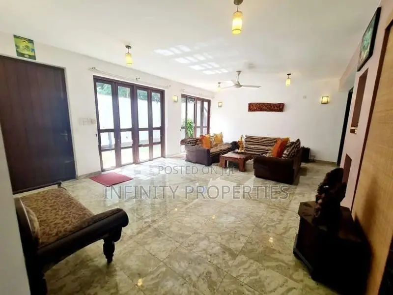 (AF081) Luxury House for sale Ambuldeniya Nugegoda