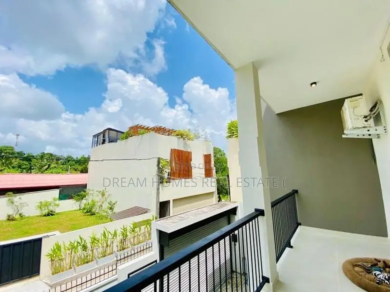 Luxury Modern Home for Sale in Athurugiriya – Near Millennium City