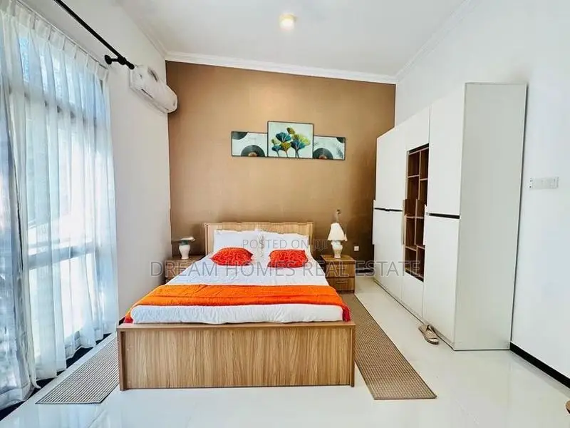 4BR Smart House with Lift Swimming Pool – Battaramulla