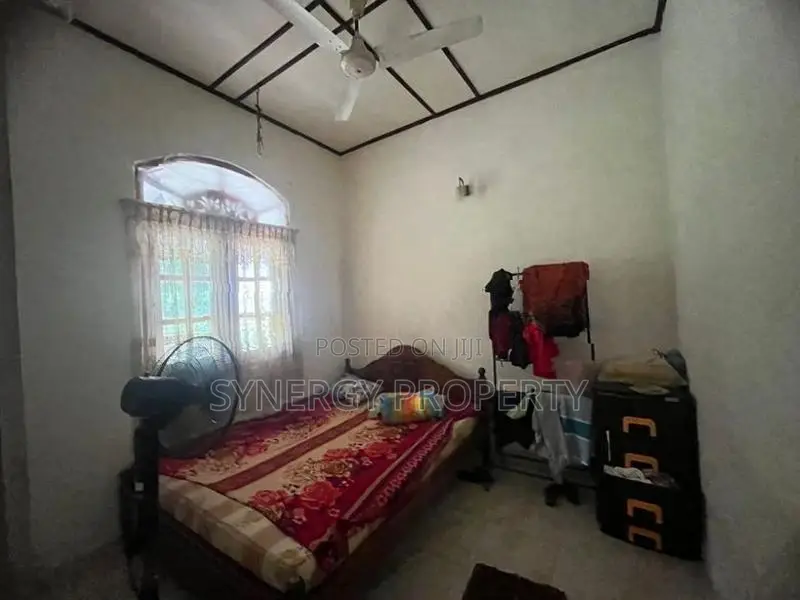 House For Sale At Near Kandy Road Parakandeniya (HO-GAMKW-43)