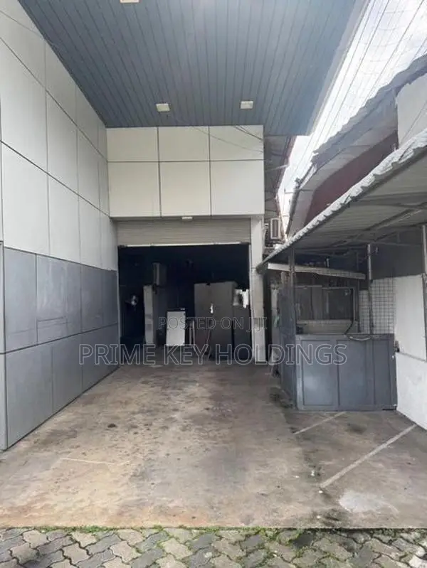 Commercial Warehouse for Rent – Pitakotte (CR144)