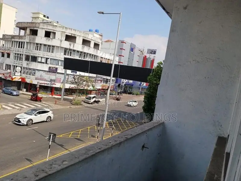 Commercial First Floor Galle Road Frontage – Colombo 04 (cr139)