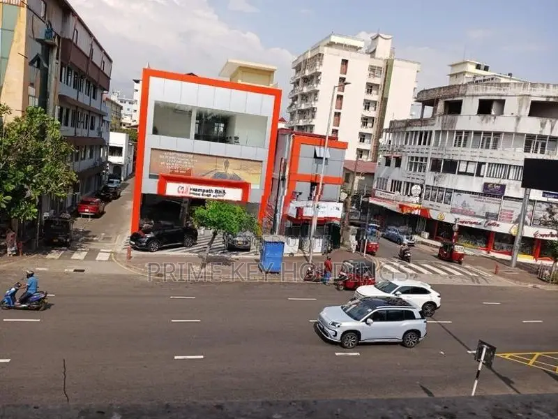 Commercial First Floor Galle Road Frontage – Colombo 04 (cr139)