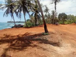 wonderful beach front property for salle