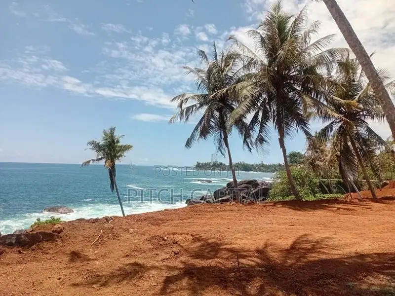wonderful beach front property for salle