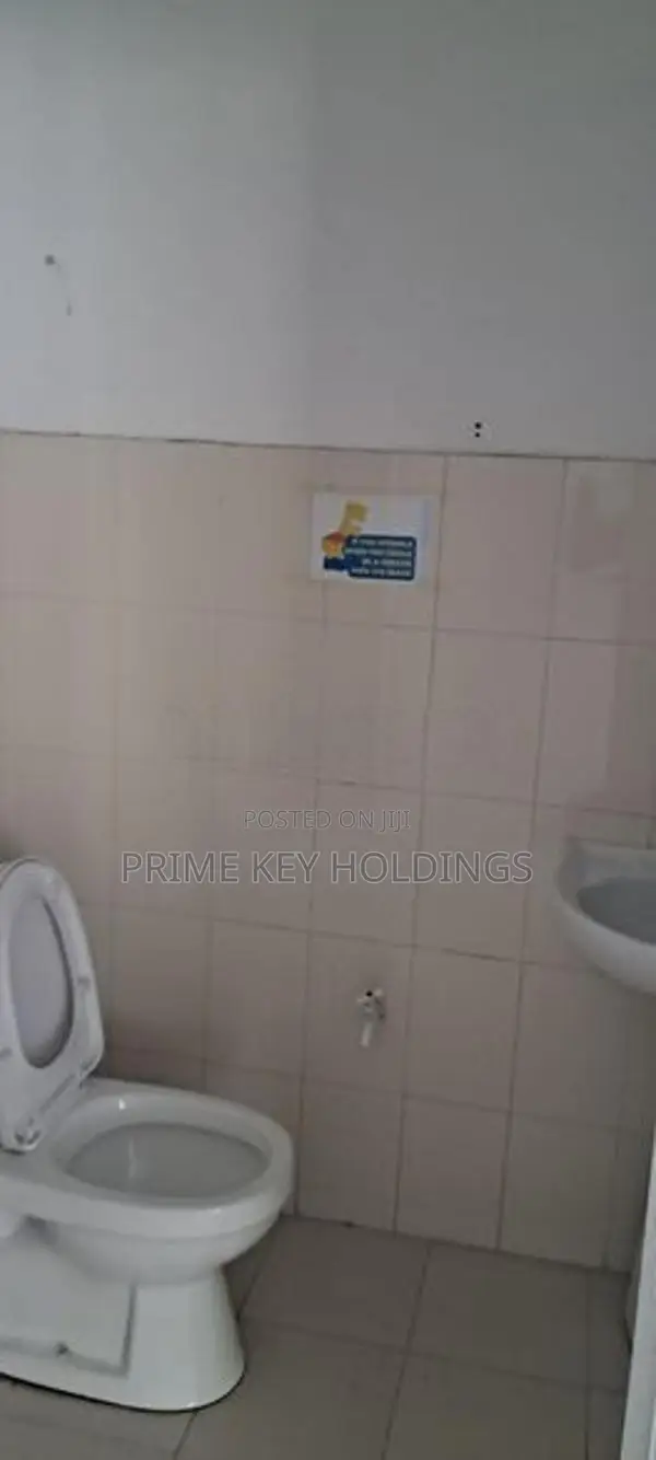 Office Unit – 1,700 sq. ft. | Nugegoda (CR136)