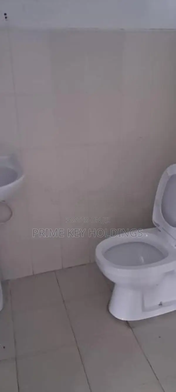 Office Unit – 1,700 sq. ft. | Nugegoda (CR136)