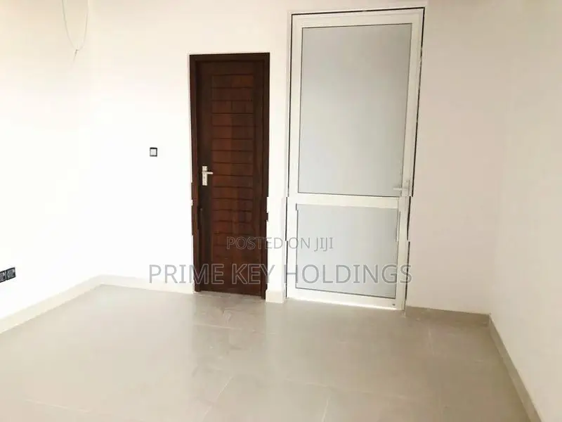 Commercial Property for Rent – Borella (CR132)