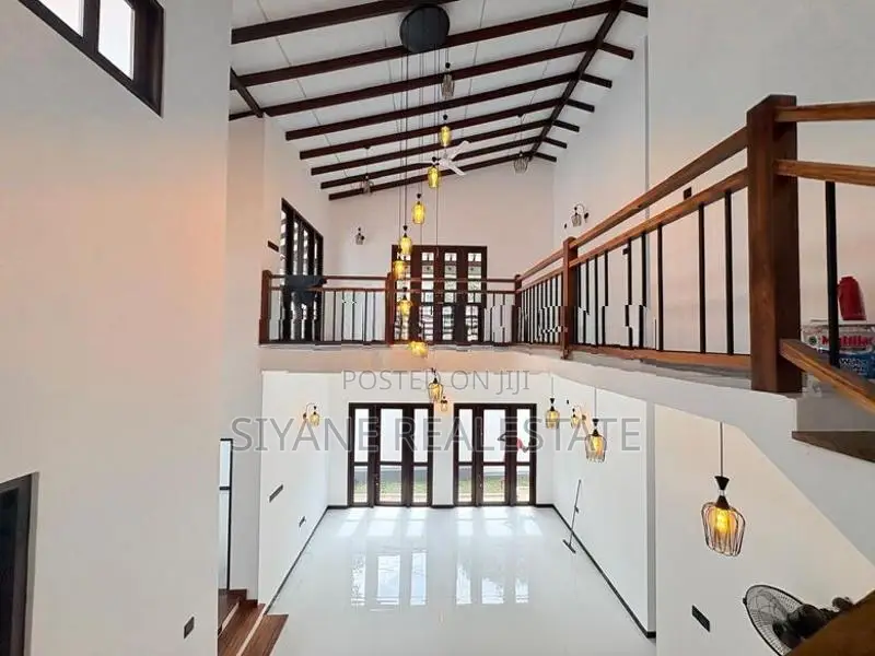 Brand New Luxury Home for Sale in Athurugiriya