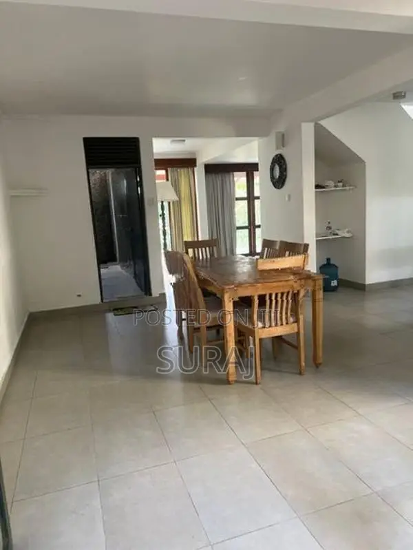 Spacious 4-Bedroom House for Rent – Hantana, Kandy