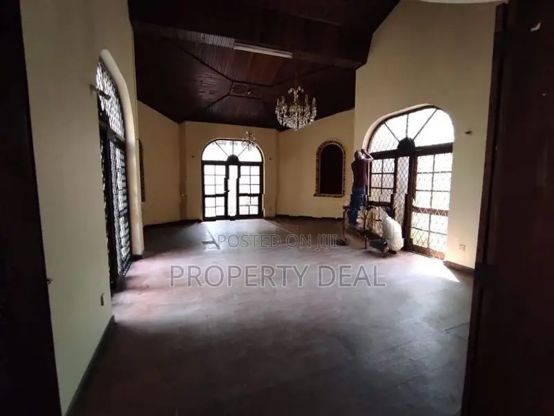 5 Bedroom House For Sale in Kohuwala - PDH35