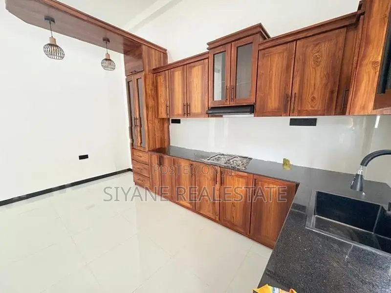 Brand New Luxury Home for Sale in Athurugiriya