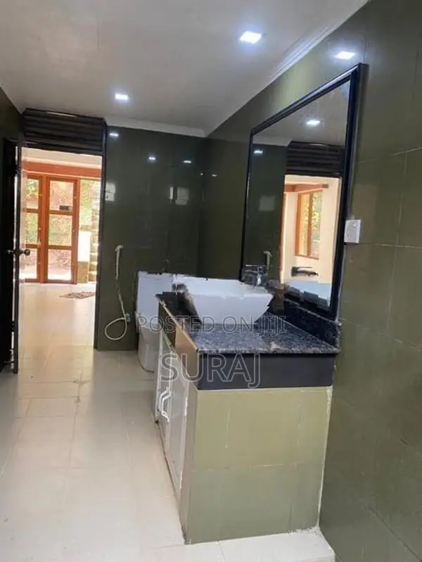 Spacious 4-Bedroom House for Rent – Hantana, Kandy