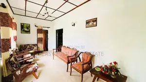 ඉඩම සමග නිවසක් Kegalle - ER 13237