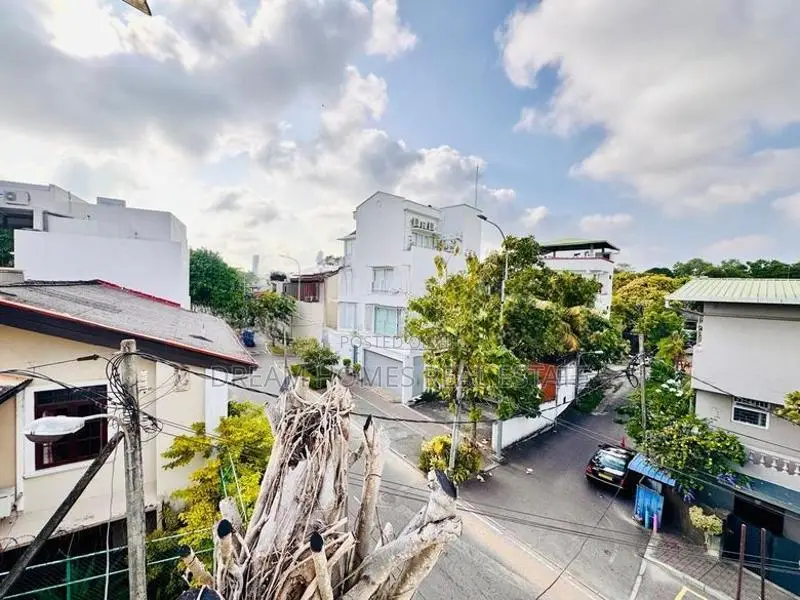 Loxwood House – Luxurious Independent Residence in Colombo 7