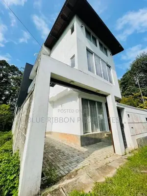 Modern Fully Furnished House for Rent in Piliyandala