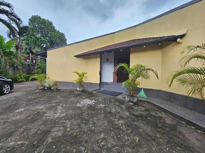 5BR 2-Story House for Sale | 80P Land Nugegoda