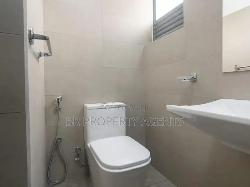 Fully Furnished Apartment for Rent in Thalawathugoda