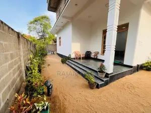 Newly Built Home for Sale – Prime Location, Yard Road, Kalmunai 2