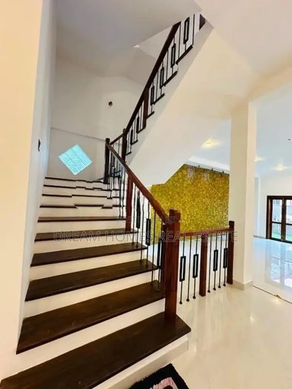 Modern Family Home in Secure Gated Community – Boralesgamuwa