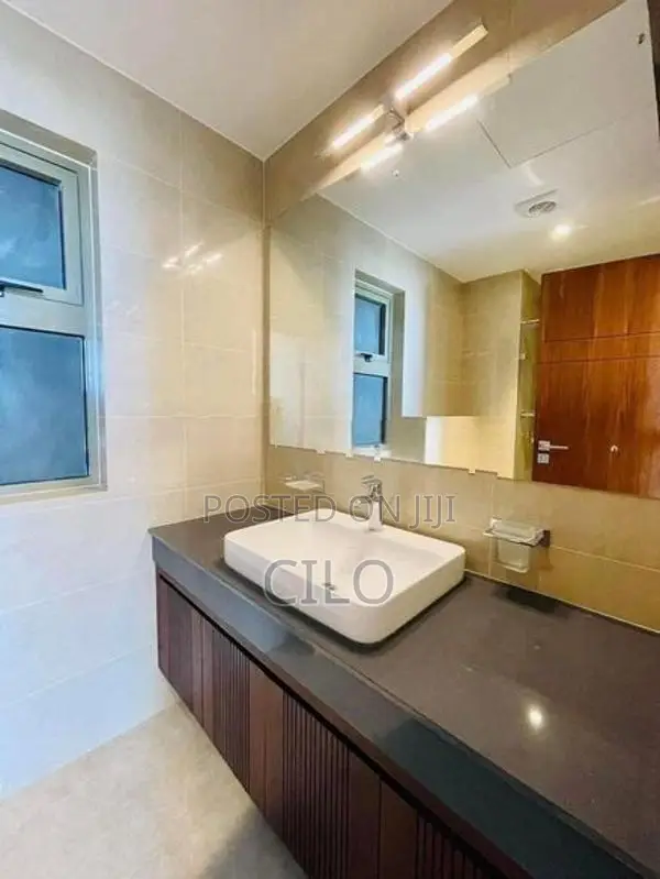 Prime Grand 3 Bedrooms Furnished at Ward Place - Colombo 7