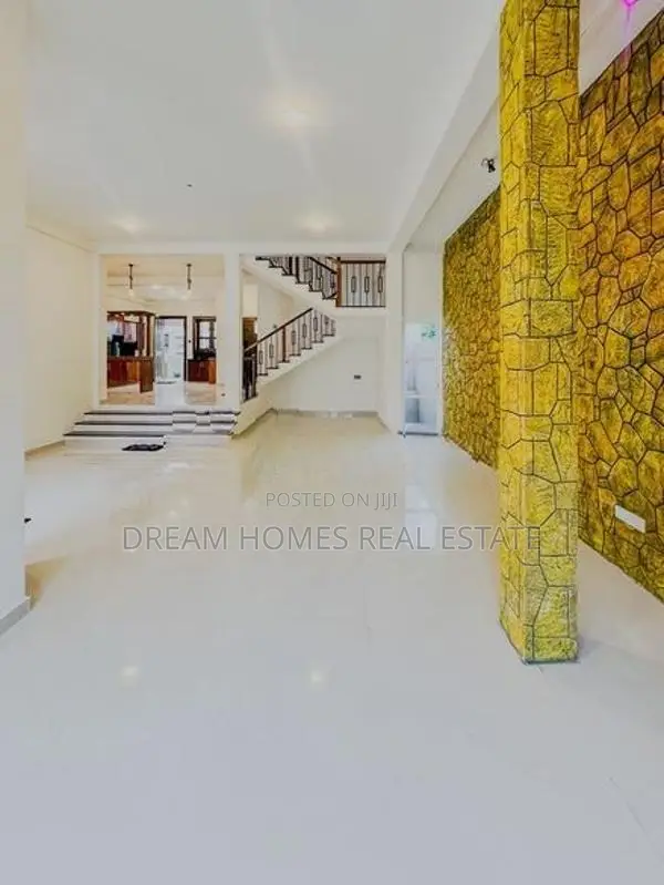 Modern Family Home in Secure Gated Community – Boralesgamuwa