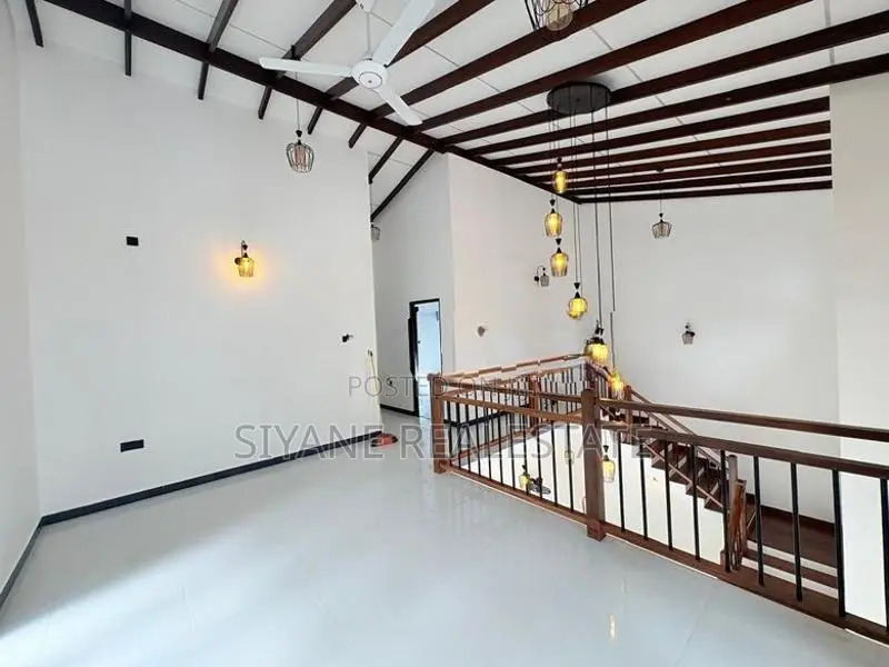 Brand New Luxury Home for Sale in Athurugiriya