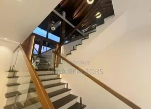 Luxurious 6 Bedroom House for Sale in Battaramulla(p-123)