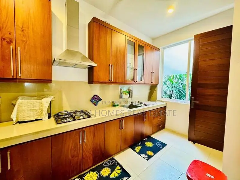 Modern 3-Story Luxury Home with 5 Bedrooms – Pelawatta