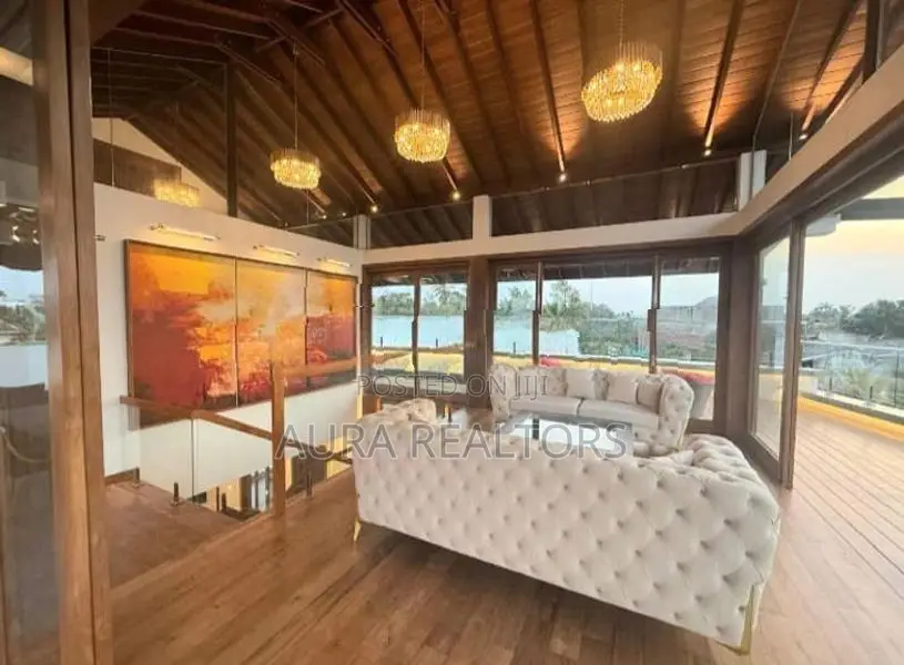 Luxurious 6 Bedroom House for Sale in Battaramulla(p-123)