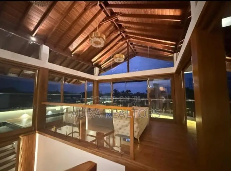Luxurious 6 Bedroom House for Sale in Battaramulla(p-123)