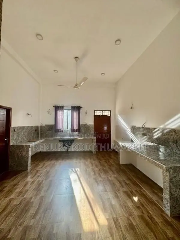 Room for Rent Girls in Malabe