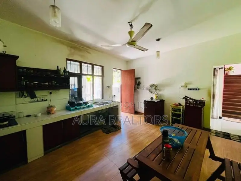 5 Bedrooms House for Rent in Rajagiriya ( (P-185)