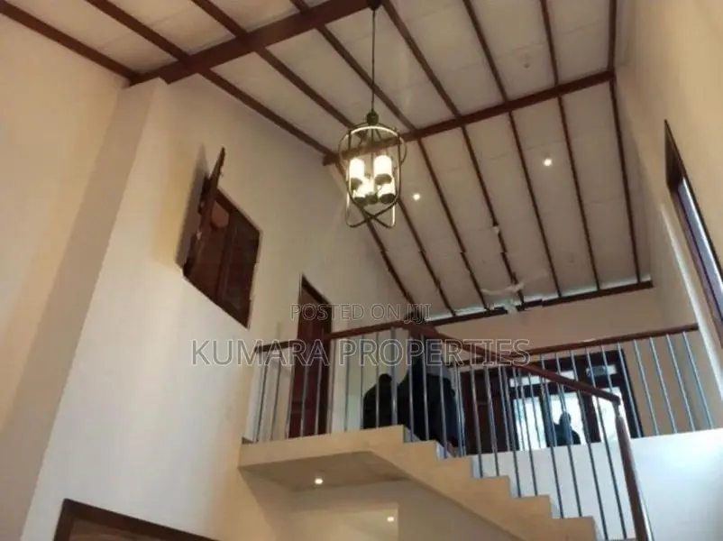 Modern House for Sale in Wadduwa – Thalpitiya