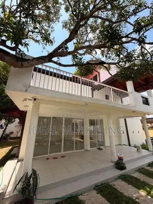 Pepiliyana - Spacious Three Storied House for rent